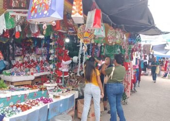 Juguetes, tradición y ventas: vuelve el Paseo de Reyes a Campeche