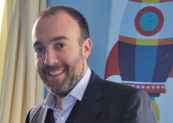 Familia Landsmanas, bajo investigación por venta de alimentos con sobreprecio al programa CLAP en Venezuela