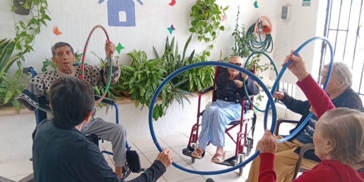 Operativo sorpresa en “La Casa de las Abuelas”; autoridades inspeccionan asilo