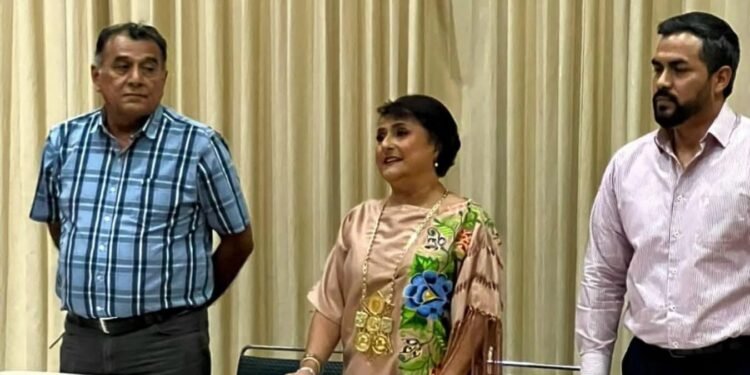 Relevo de emergencia: nombran nueva rectora tras la detención de Abud