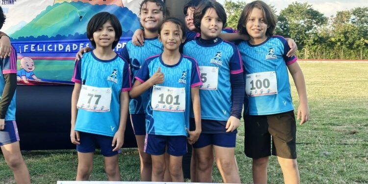 Athlos 2026 impulsa el atletismo infantil y juvenil en el sureste