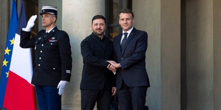 Líderes internacionales analizan en París garantías de seguridad para Ucrania