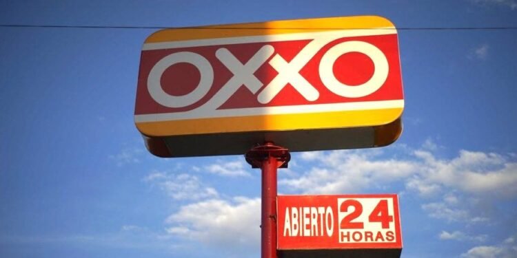 OXXO invertirá más de 10 millones de pesos en Macuspana y reafirma compromiso con el sureste