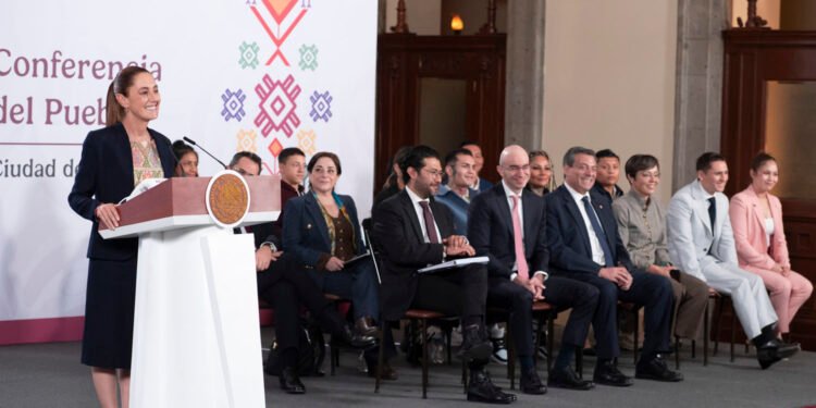 México reclamará por vías diplomáticas asilo concedido a Karime Macías