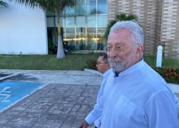 Exrector de UACAM obtiene su libertad tras suspensión condicional de proceso penal