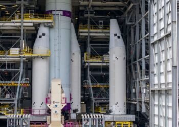 Amazon lanza 32 nuevos satélites y supera los 200 en su red de internet espacial