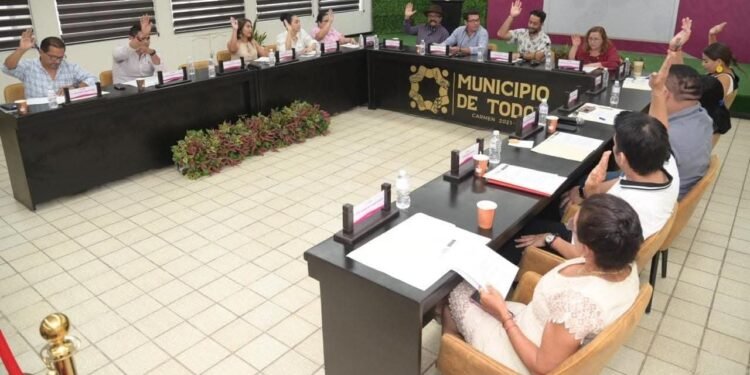 Debate de la reforma al fuero divide a Morena; Carmen fija postura