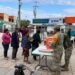 Apoyo a la población: el ejército reparte alimentos calientes por bajas temperaturas