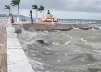 El frío toma el timón y ordena puerto cerrado; advierten por oleaje elevado
