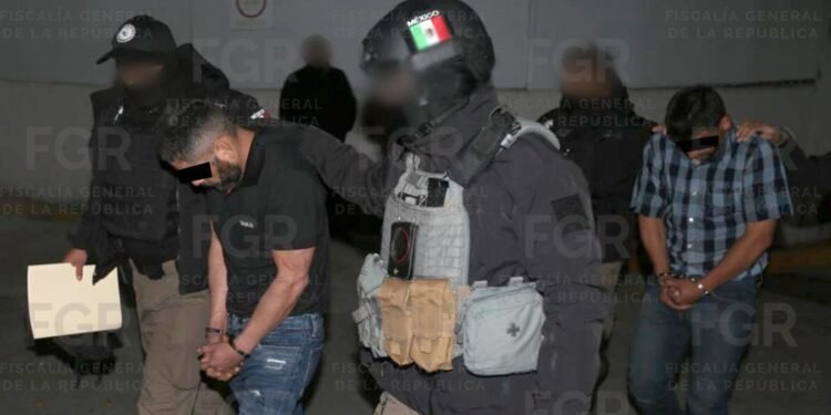 Cuerpo de “El Mencho” es reclamado; dos detenidos ya enfrentan cargos