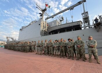 El “Usumacinta” ancla en Vallarta con misión de seguridad; Marina se despliega