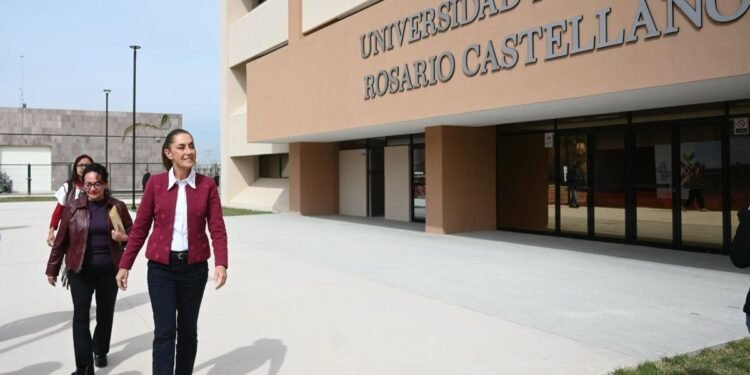 Extienden beca para transporte a alumnos de la Universidad Rosario Castellanos