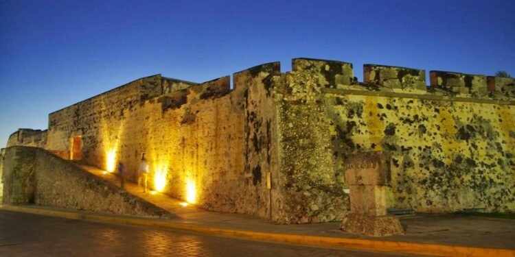 INAH devuelve su rostro histórico al Baluarte de San Carlos