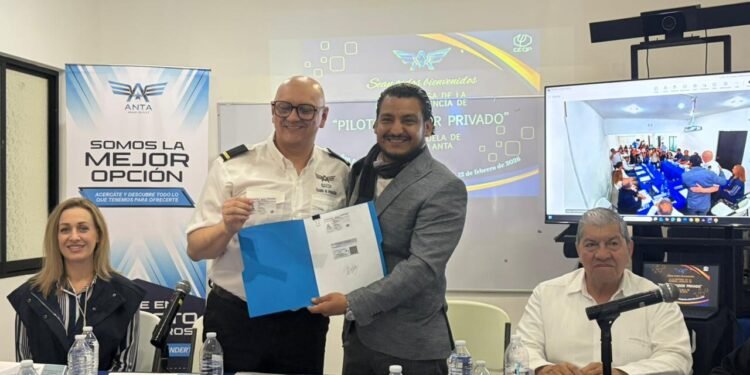 Semillero aéreo: primer piloto privado titulado marca nueva era aeronáutica