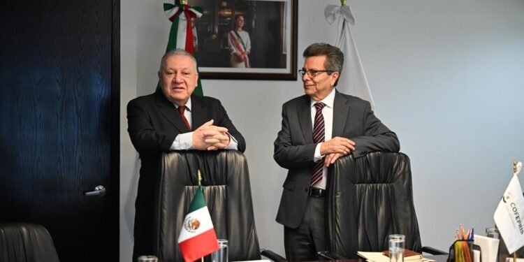 Más control y menos trámites: ANAM y COFEPRIS firman convenio clave