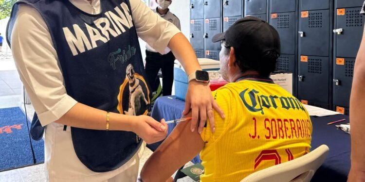 Vacunación en Campeche no se detiene y ya suma más de 130 mil dosis