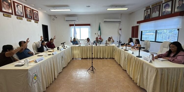 Escárcega vota en contra de restituir el fuero a diputados locales