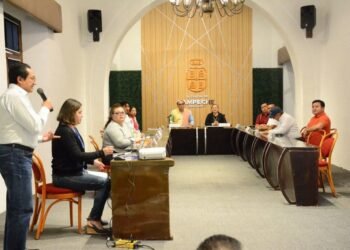 Sin aviso, cabildo capitalino retira discusión sobre el fuero; espera a otros municipios