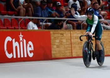¡Oro desde el arranque! México domina la velocidad femenil en Santiago 2026