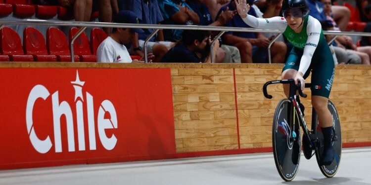 ¡Oro desde el arranque! México domina la velocidad femenil en Santiago 2026