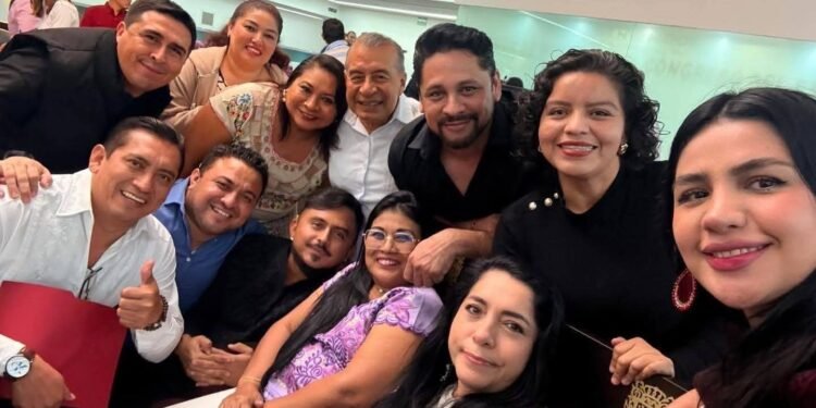 Morena enfría expulsiones y aviva la discusión sobre el fuero