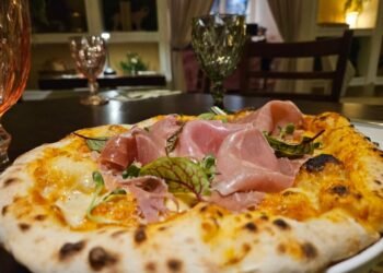 Restauranteros esperan alza de hasta 30% en ventas por el sábado de bando y día de San Valentín