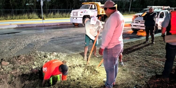 Fuga en línea principal deja sin agua a más de 20 colonias de la capital