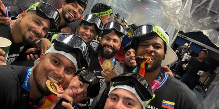 Venezuela hace historia en EU y conquista su primer Clásico Mundial de Béisbol