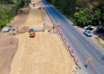 Más conectividad para el sureste, avanza modernización de carretera Macuspana–Escárcega