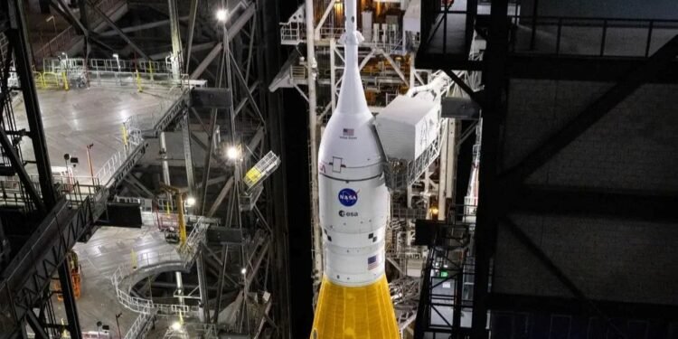 Este 1 de abril humanos podrían volver a rodear la Luna tras 50 años