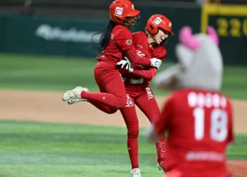 Diablos Rojos avanza a la Serie de la Reina tras dramática victoria sobre Olmecas