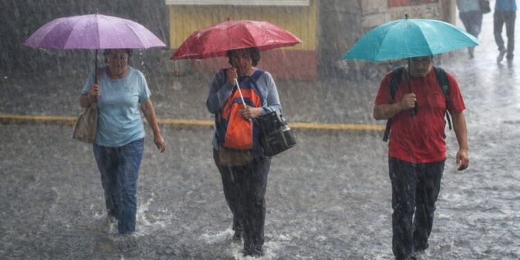 Prepárate para mojarte: lluvias continuarán en Campeche