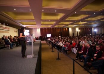 Encuestas y filtros internos marcarán la selección de candidatos de Morena