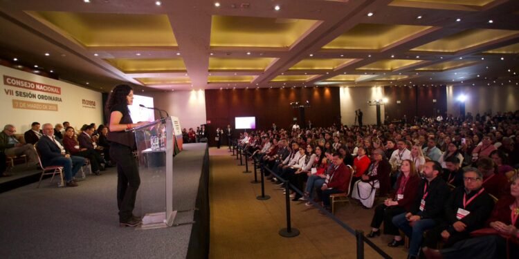 Encuestas y filtros internos marcarán la selección de candidatos de Morena