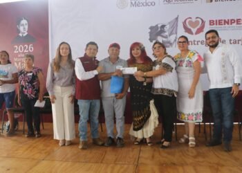 Refuerzan economía pesquera; Bienpesca entrega 990 apoyos por más de 7.9 mdp