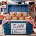 ¿Es ilegal vender tortillas en hieleras? Profeco responde
