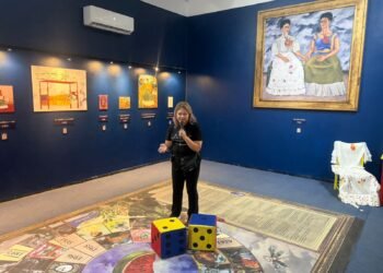 Exposición inmersiva “Yo soy Frida Kahlo” supera los 12 mil visitantes