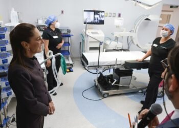 CDMX abre hospital para la mujer contra el cáncer; modelo se replicará en todo el país