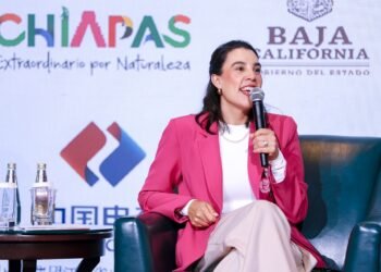 Récord turístico, México recibe más de 8.8 millones de visitantes internacionales