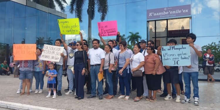 Jacinto Canek frena ruta Calkiní–Campeche en busca de legalidad