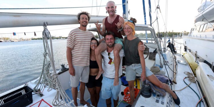 Localizan sanos y salvos a veleros desaparecidos rumbo a Cuba