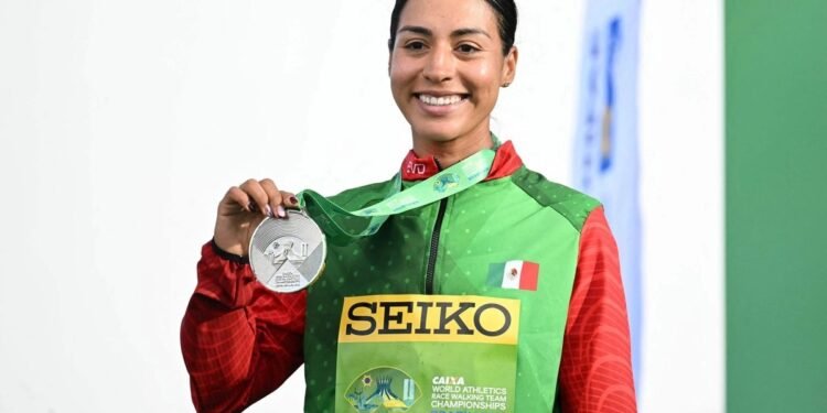 Alejandra Ortega conquista plata mundial en marcha y apunta a Los Ángeles 2028