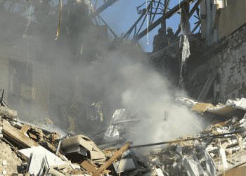 Fatal explosión en planta eléctrica de India deja 19 muertos y decenas de afectados