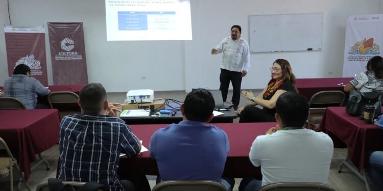 Capacitan a funcionarios en lengua maya para mejorar atención en Campeche