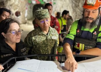 Sheinbaum confirma hallazgo con vida de minero en Santa Fe; falta un trabajador