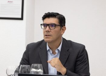 Ventas al mayoreo de vehículos pesados sube 6.7%;   producción y exportación bajan