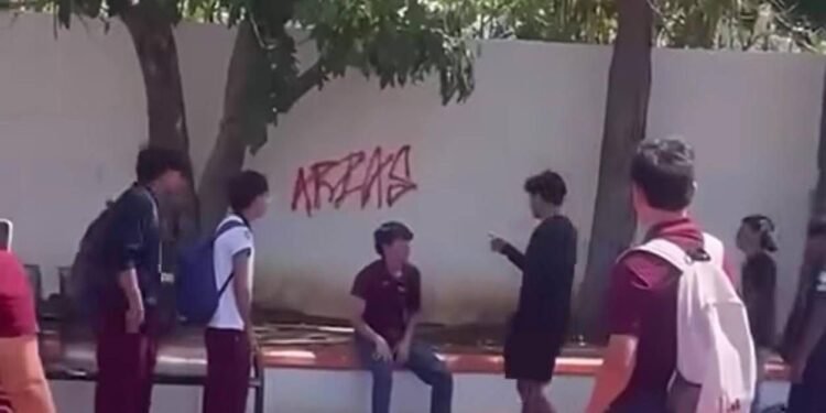 Video desata alerta por agresión a alumno en CECyTEC Concordia