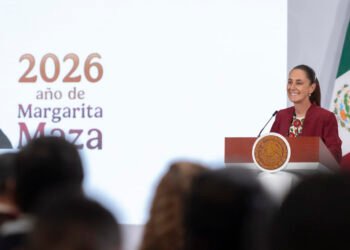 Servicio Universal de Salud contempla a mexicanos fuera del país
