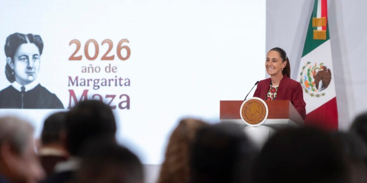 Servicio Universal de Salud contempla a mexicanos fuera del país