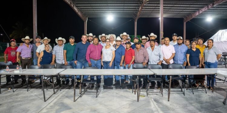 Gobierno de Campeche refuerza diálogo con productores de Champotón